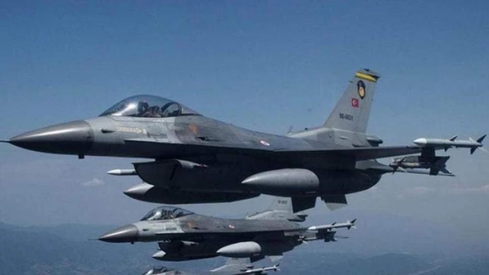 Μια εικονική αερομαχία και οκτώ παραβιάσεις από τουρκικά μαχητικά στο Αιγαίο